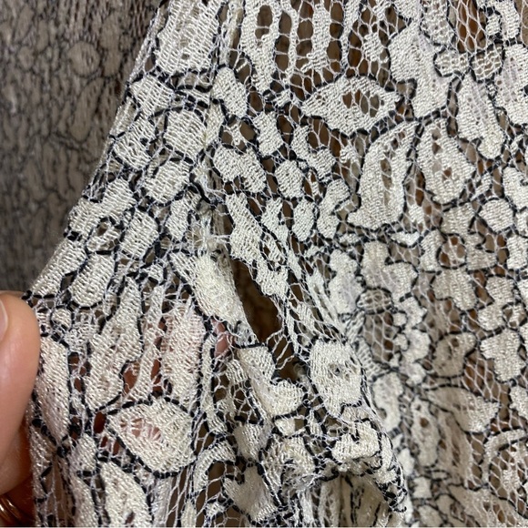 Jodifl White Black Sexy Lace Cutout Vneck Tunic Dress Size Large - Picture 7 of 7